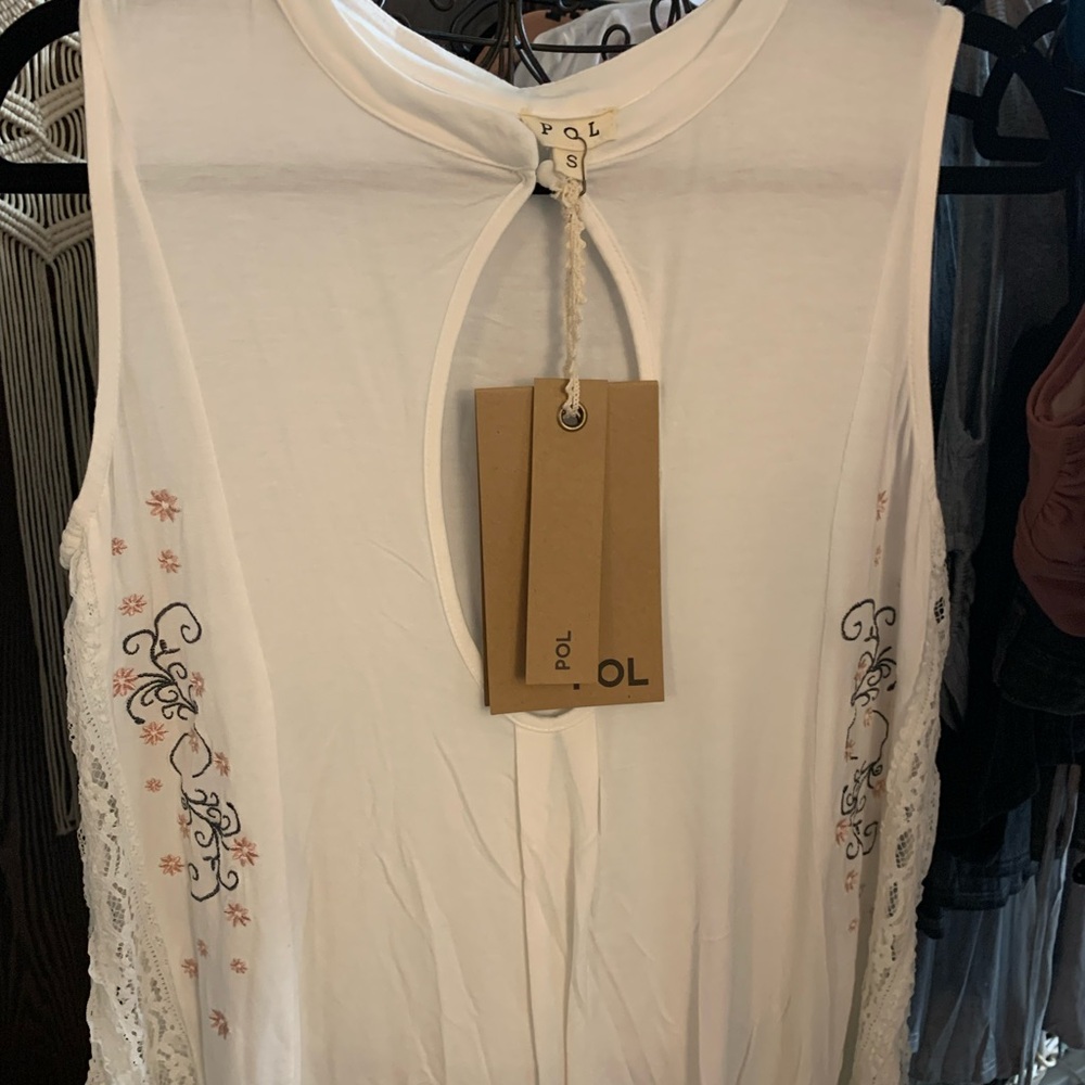 - POL keyhole Top with Lace and Embroidery